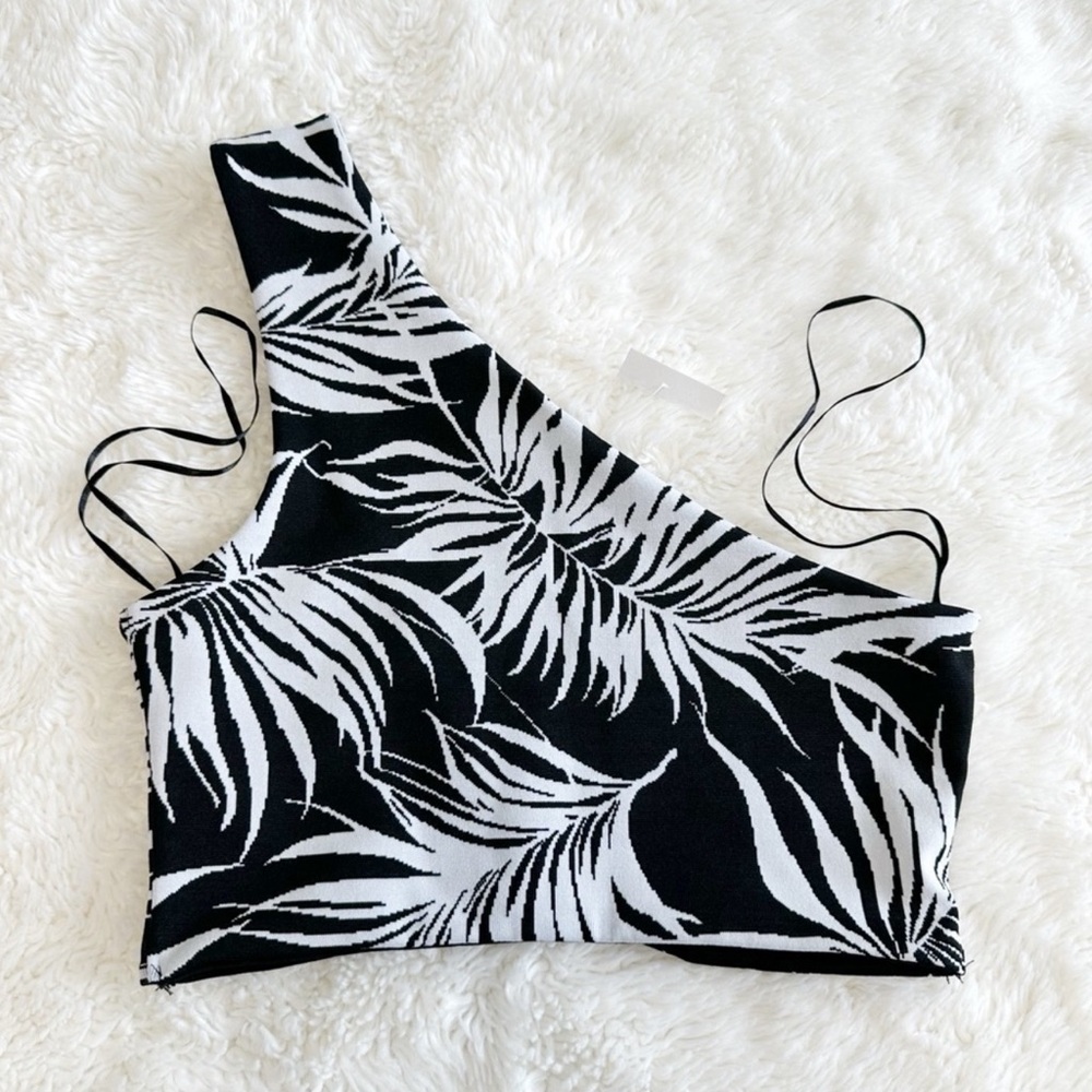 NWT Zara Woman Black Tropical One-Shoulder Crop Top MEDIUM Boho Festival Bodycon